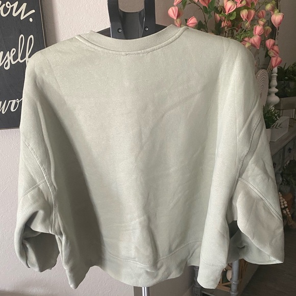 Bling Crystal Skull Sweatwhirt NWT - Picture 4 of 9